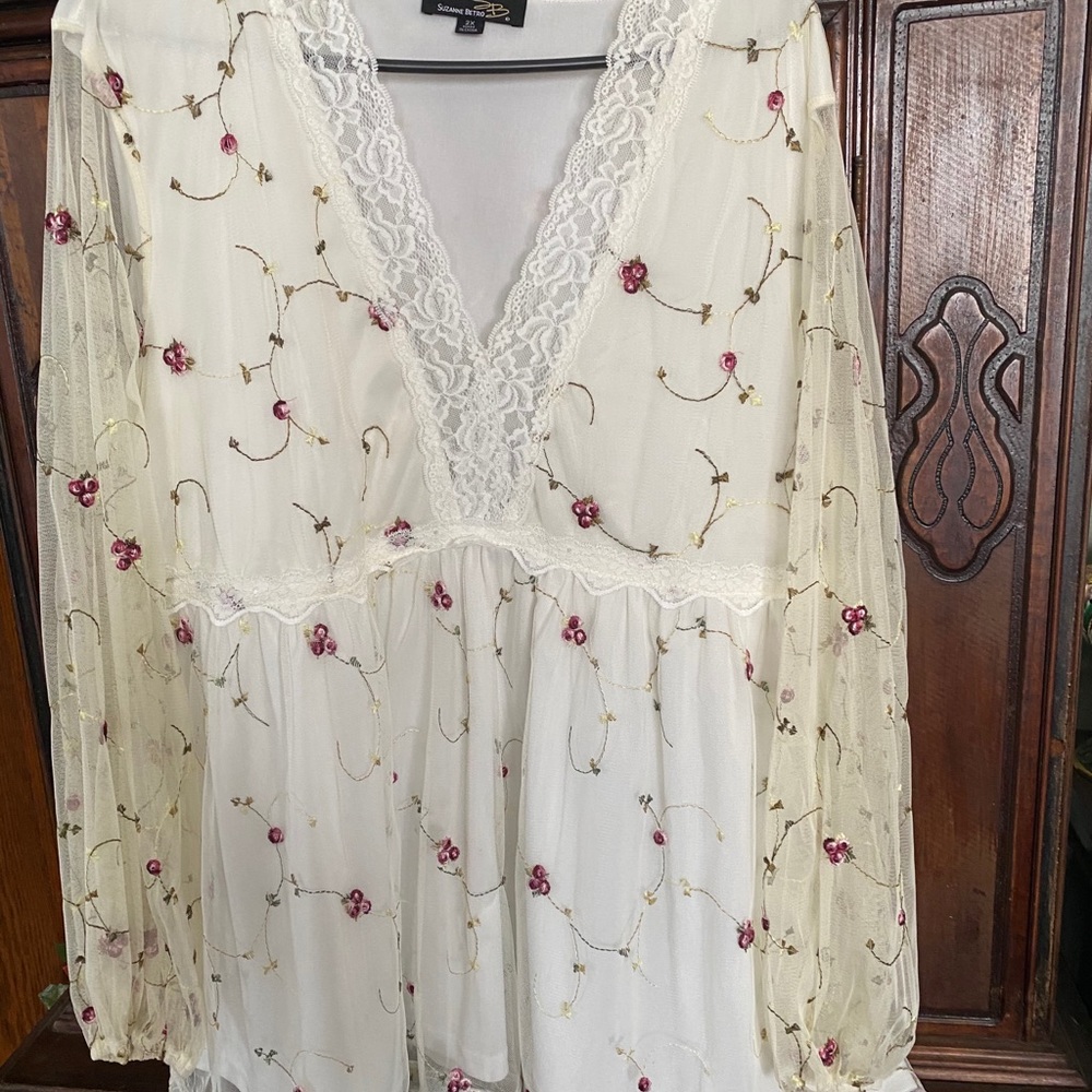 Long sleeved blouse